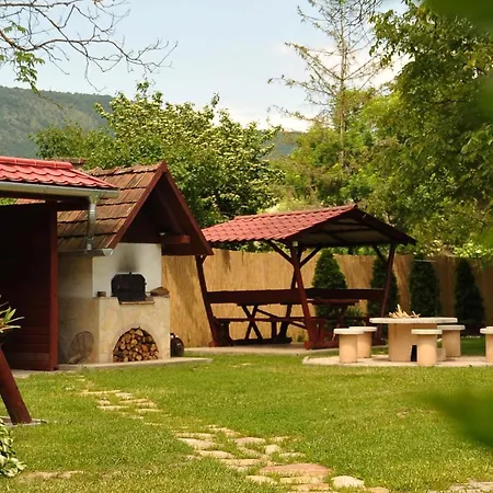 Konukevi Diokert Vendeghaz Komjati