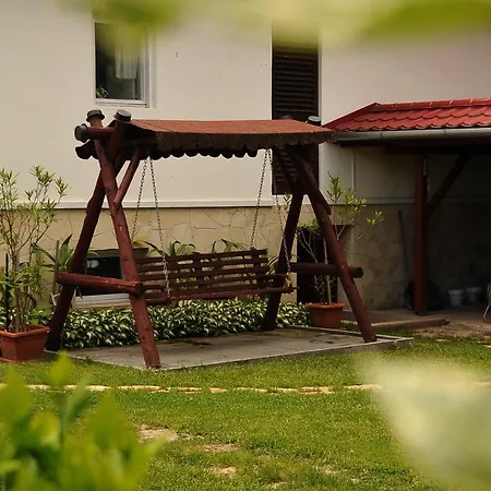 Diokert Vendeghaz Komjati